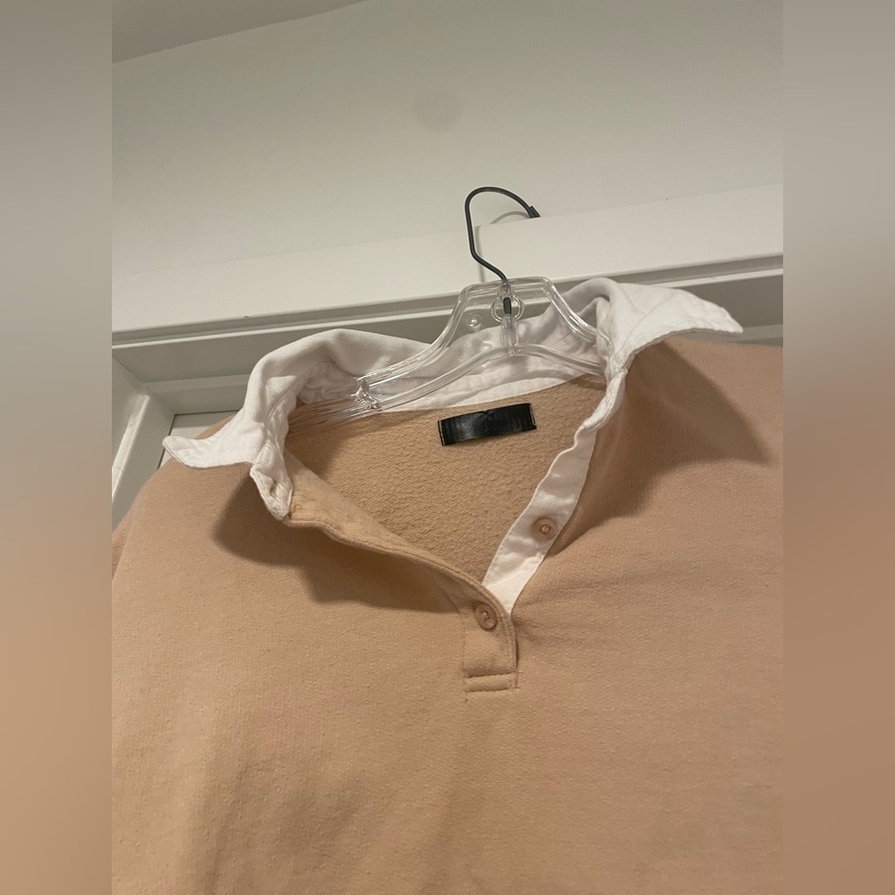 Cropped Collared Sweater (only worn once) - Picture 5 of 7